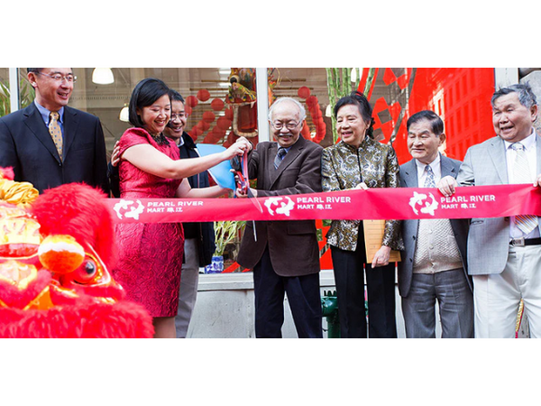 Pearl River Mart President Joanne Kwong at ribbon cutting of Pearl River's Tribeca location
