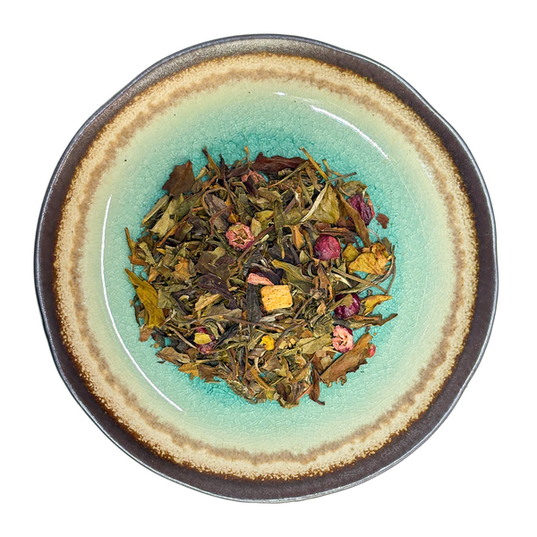 Dish of Pomegranate Goji Berry Mudan White Loose Leaf Tea