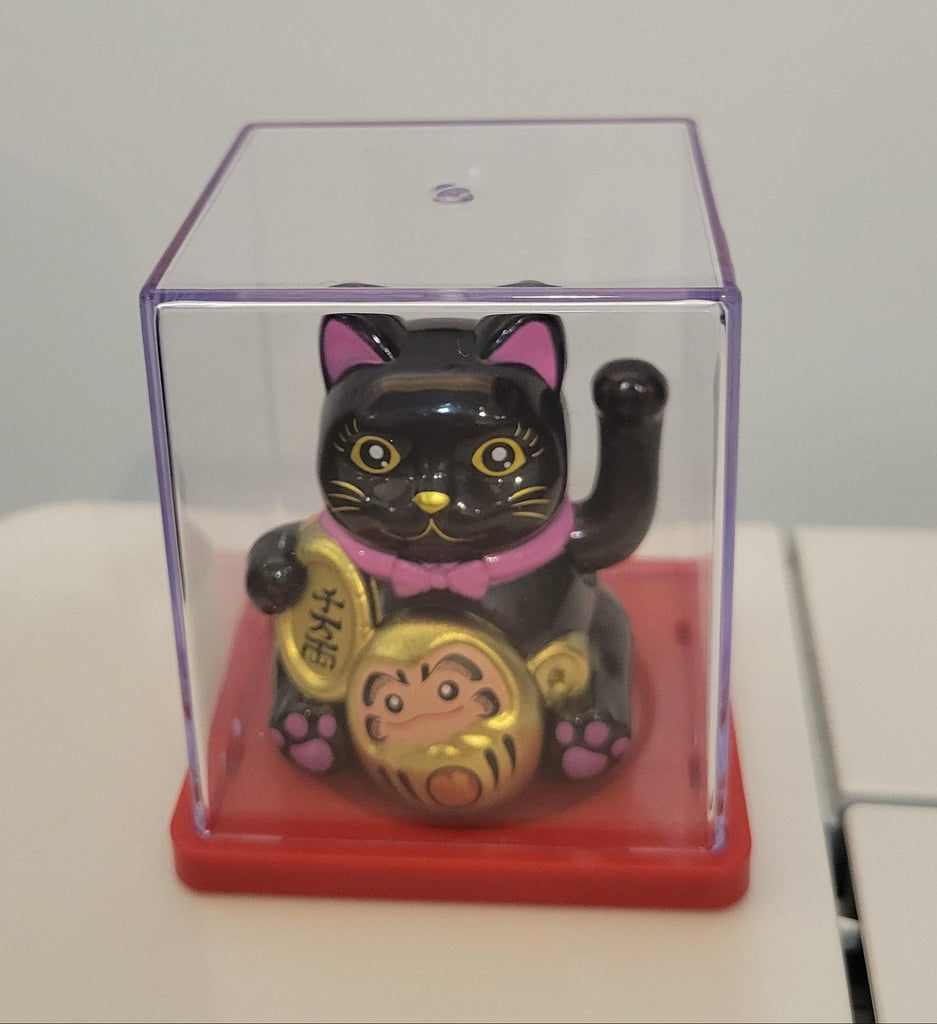 2.5 Inch Solar Waving Lucky Cat - Black with Daruma