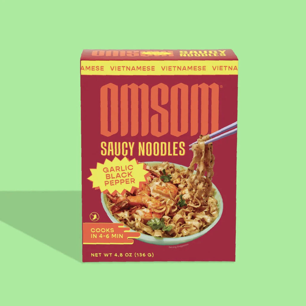 Omsom Saucy Noodles Garlic Black Pepper