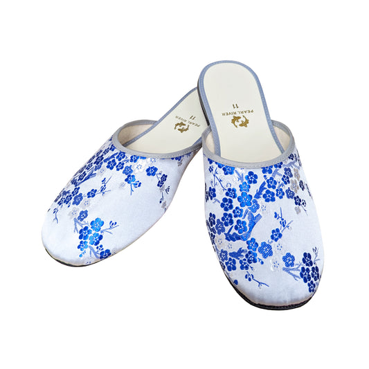 Blue on silver plum blossom slipper