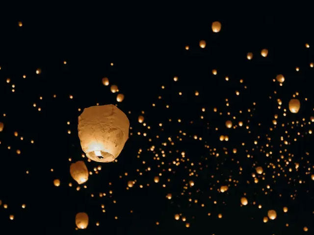 Sky Lantern / Wishing Light