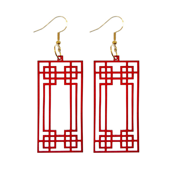 Earrings styled as traditional Korean hanji paper doors